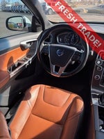 2016 S60 Thumbnail 13