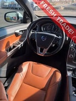 2016 S60 Thumbnail 13