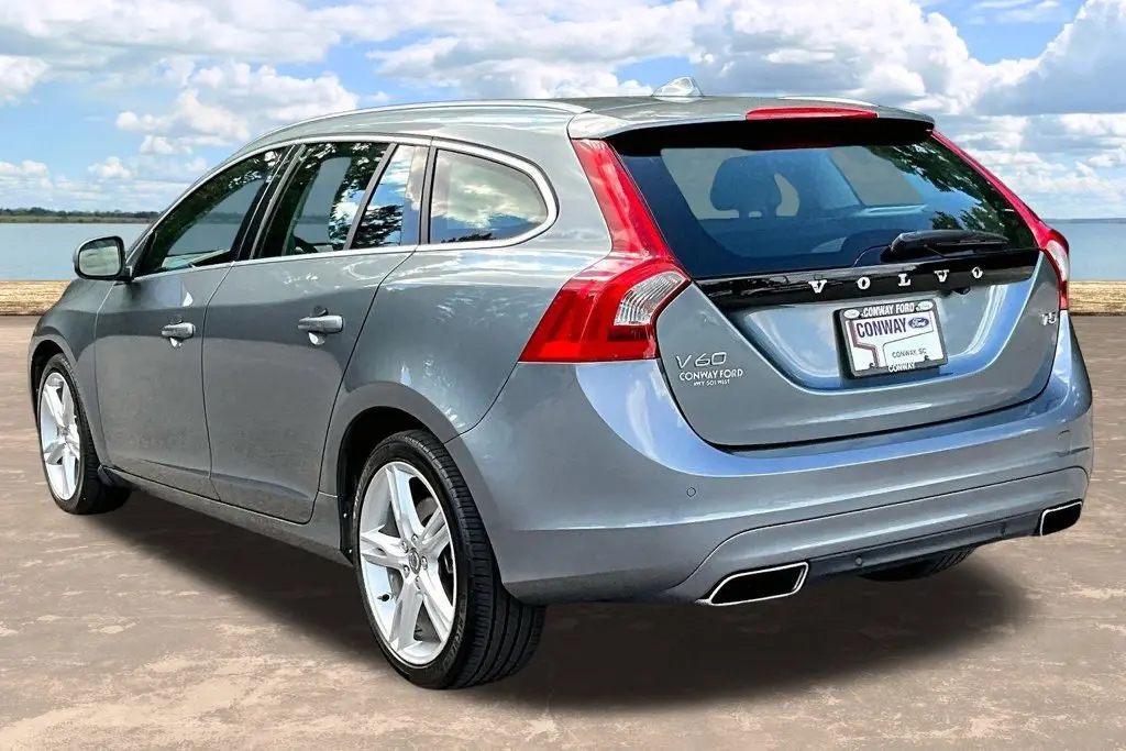 2017 Volvo V60 - $9,750