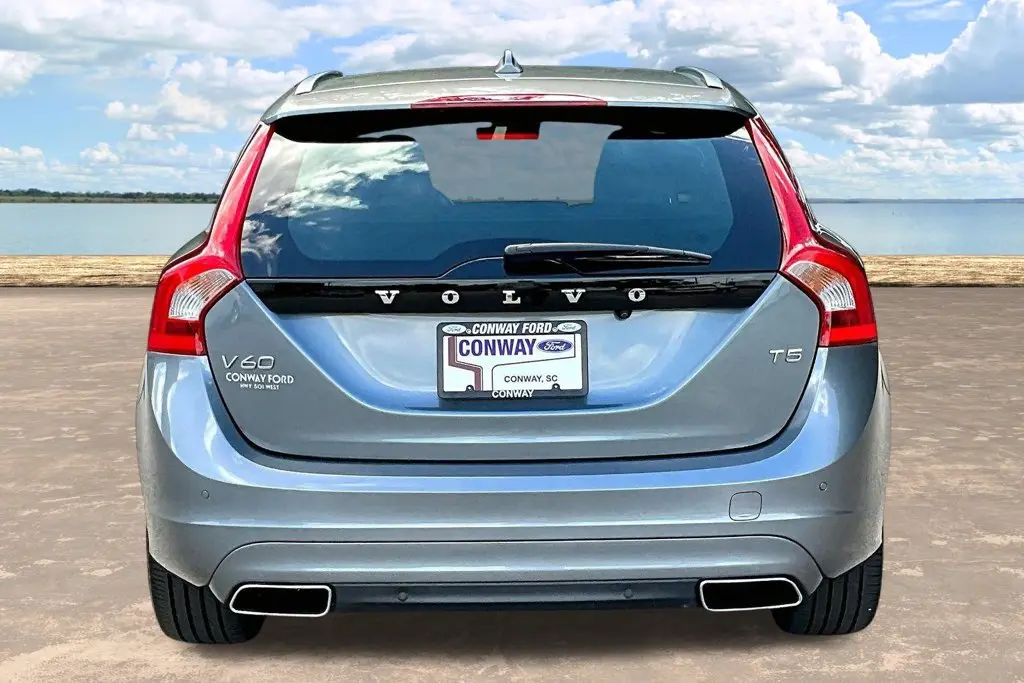 2017 Volvo V60 - $9,750