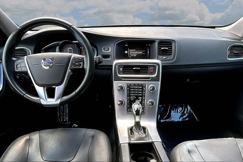 2017 Volvo V60 - $9,750