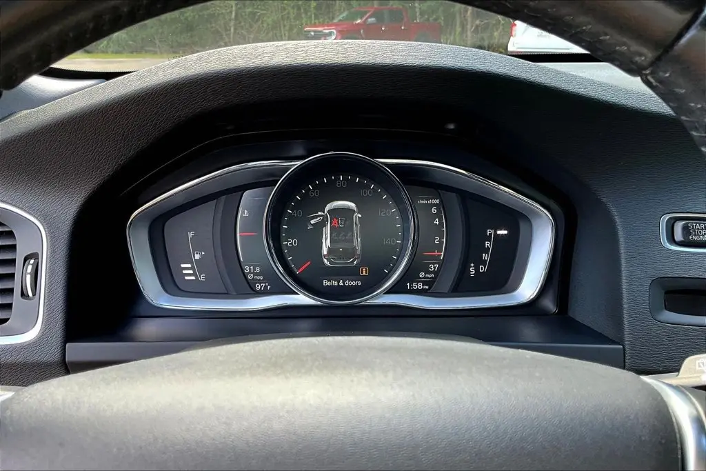 2017 Volvo V60 - $9,750