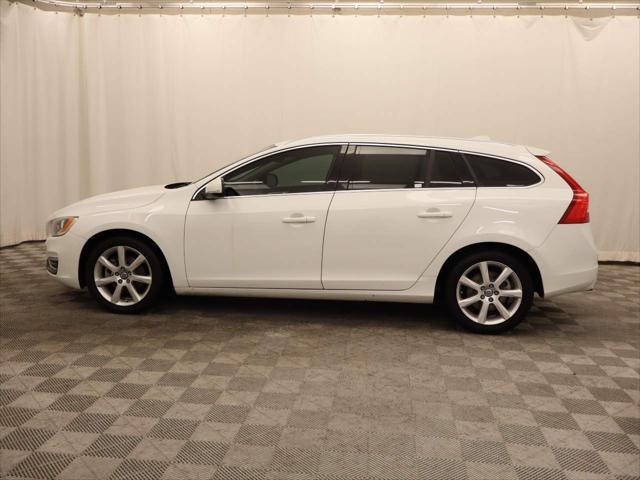 2016 Volvo V60 - $10,287