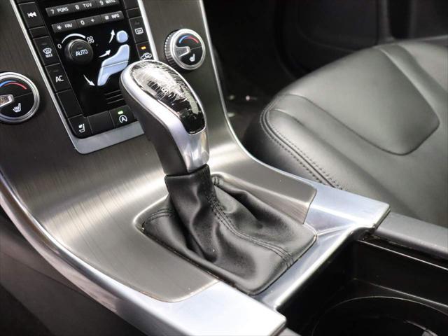 2016 Volvo V60 - $10,287
