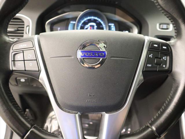 2016 Volvo V60 - $10,287