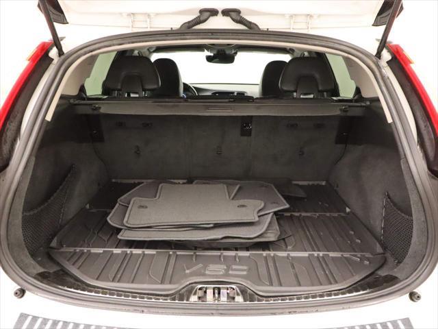 2016 Volvo V60 - $10,287