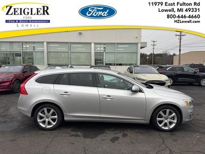2016 Volvo V60 T5 Drive-E Premier 4DR Wagon
