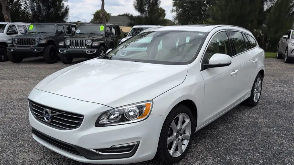 2016 Volvo V60 T5 Drive-E Premier
