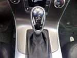 2015 V60 Thumbnail 16