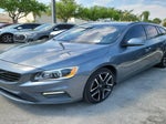 2018 V60 Thumbnail 3