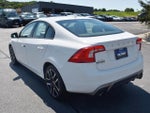 2018 S60 Thumbnail 3