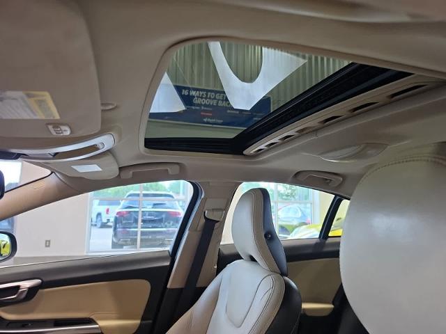 2013 Volvo S60 - $7,779