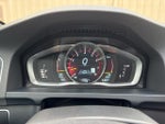 2015 V60 Thumbnail 3