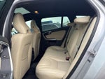2015 V60 Thumbnail 5