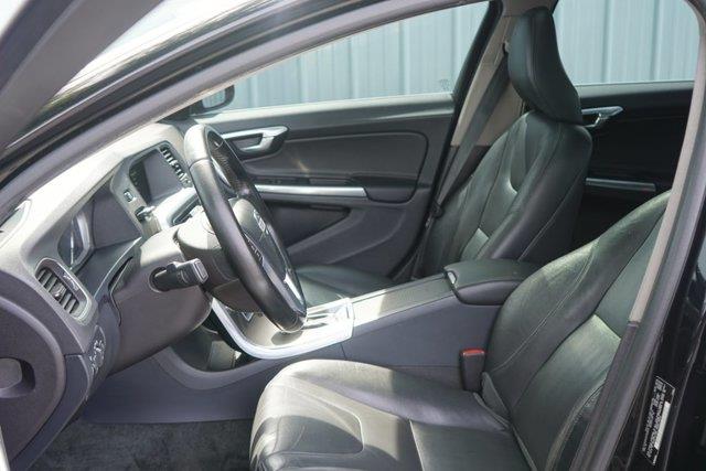 2015 Volvo S60 - $8,500