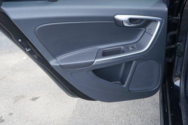 2015 Volvo S60 - $8,500