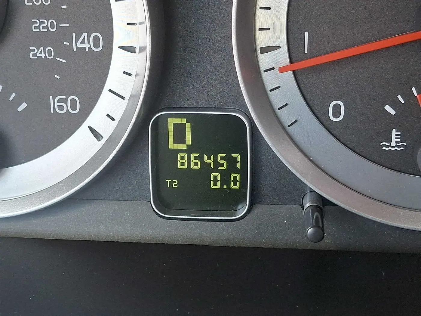 2013 Volvo C70 - $10,487