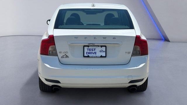 2011 Volvo S40 T5