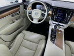 2017 S90 Thumbnail 19