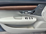2017 S90 Thumbnail 14