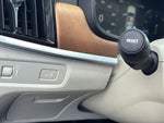 2017 S90 Thumbnail 24