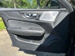 2024 V60 Recharge Thumbnail 22