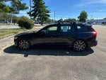 2024 V60 Recharge Thumbnail 34