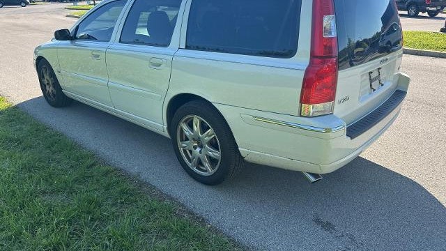 2005 Volvo V70 2.5T