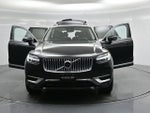 2023 XC90 Thumbnail 32