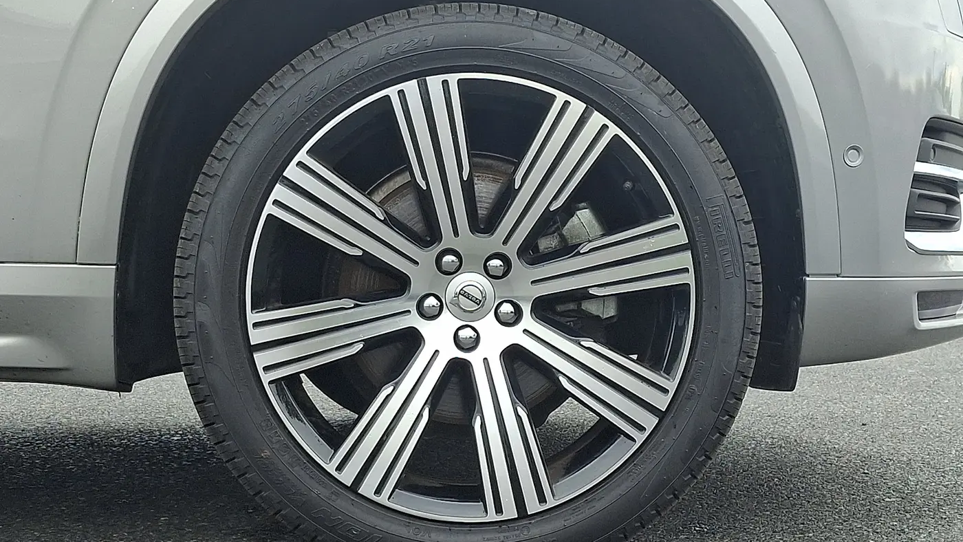2023 Volvo XC90 B6 Ultimate Bright Theme 6P