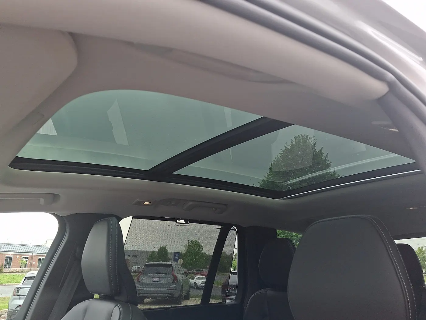 2023 Volvo XC90 - $49,833