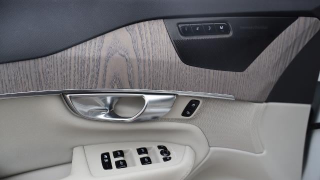 2023 Volvo XC90 B6 Plus Bright Theme 6P