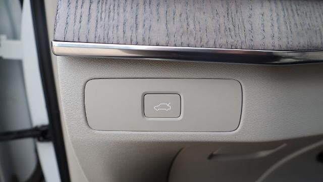 2023 Volvo XC90 B6 Plus Bright Theme 6P