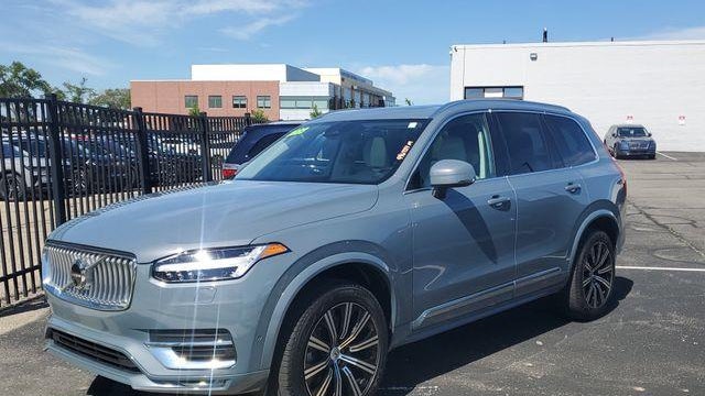 2023 Volvo XC90 B6 Plus Bright Theme 6P