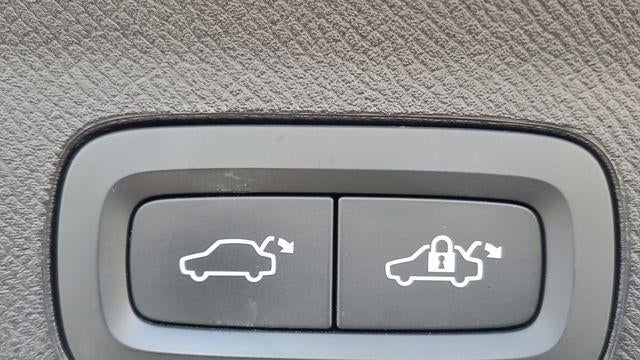 2023 Volvo XC90 B6 Plus Bright Theme 6P