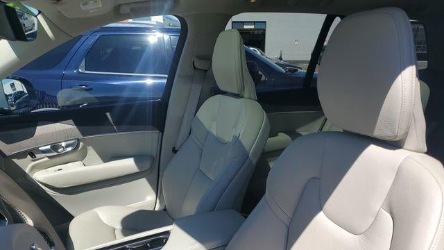 2023 Volvo XC90 B6 Plus Bright Theme 6P