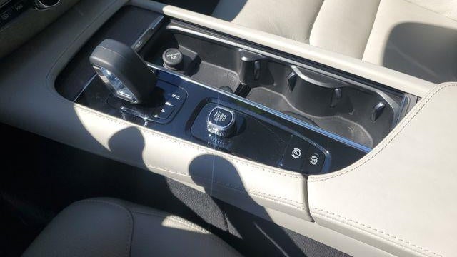 2023 Volvo XC90 B6 Plus Bright Theme 6P