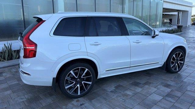 2023 Volvo XC90 B6 Plus Bright Theme 6P