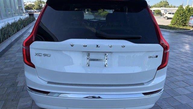 2023 Volvo XC90 B6 Plus Bright Theme 6P