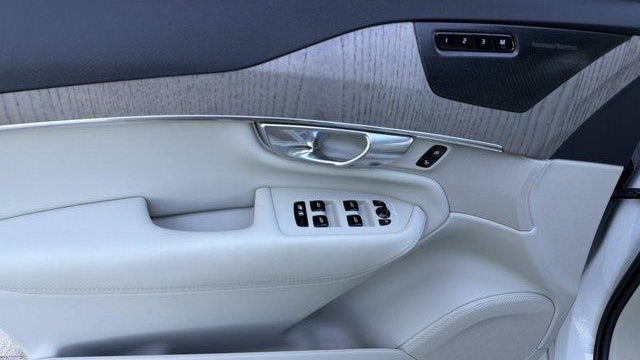 2023 Volvo XC90 B6 Plus Bright Theme 6P