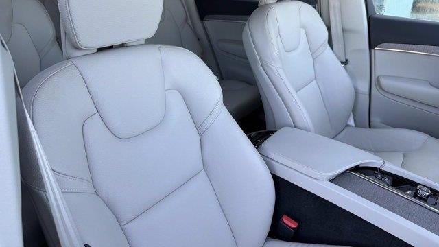 2023 Volvo XC90 B6 Plus Bright Theme 6P