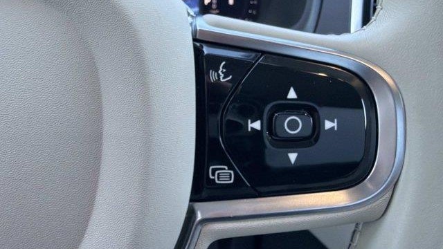 2023 Volvo XC90 B6 Plus Bright Theme 6P