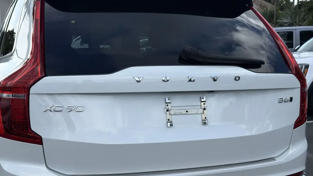 2023 Volvo XC90 B6 Plus Bright Theme 6P