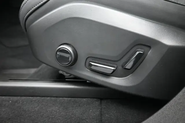 2025 Volvo XC90 - $48,595