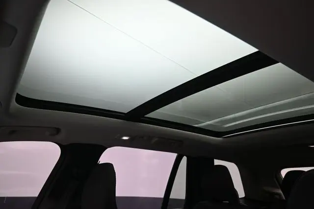 2025 Volvo XC90 - $48,595
