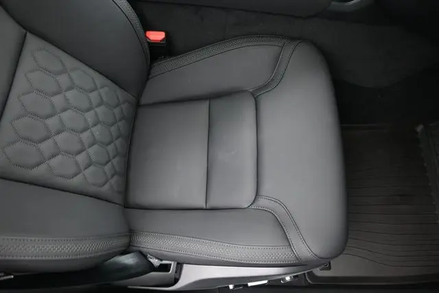 2025 Volvo XC90 - $48,595