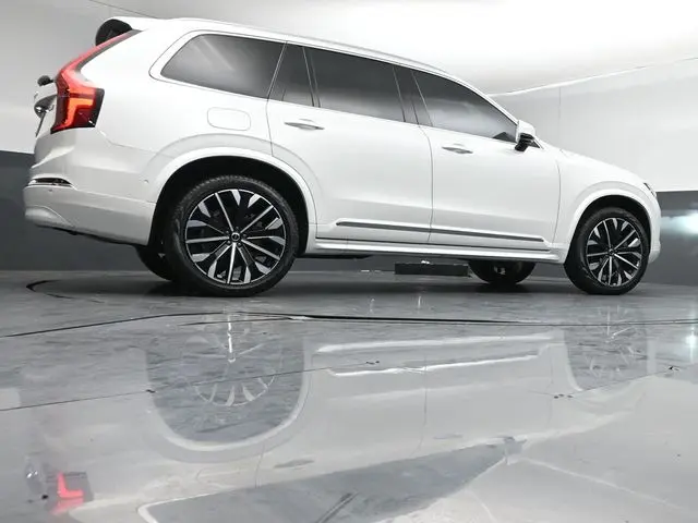 2025 Volvo XC90 - $48,595