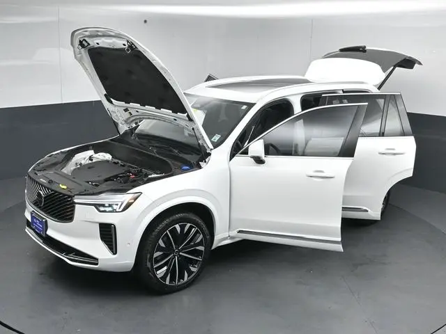 2025 Volvo XC90 - $48,595