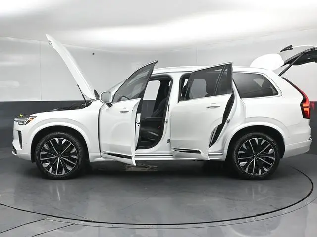 2025 Volvo XC90 - $48,595