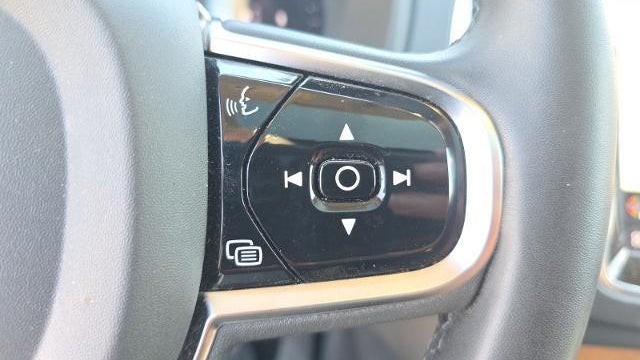 2024 Volvo XC90 B6 Plus Bright Theme 6P